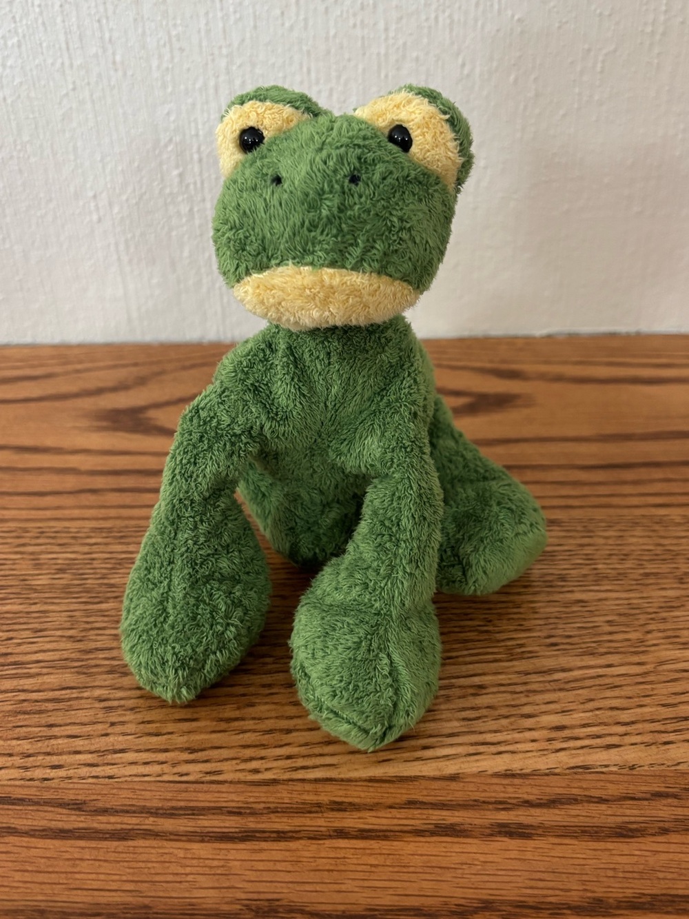 Gund Greenly the Floppy Frog Beanbag Plush 30027